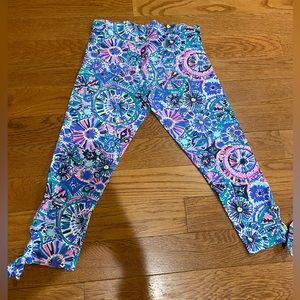 Lilly Pulitzer Blue Medallion Cropped Leggings